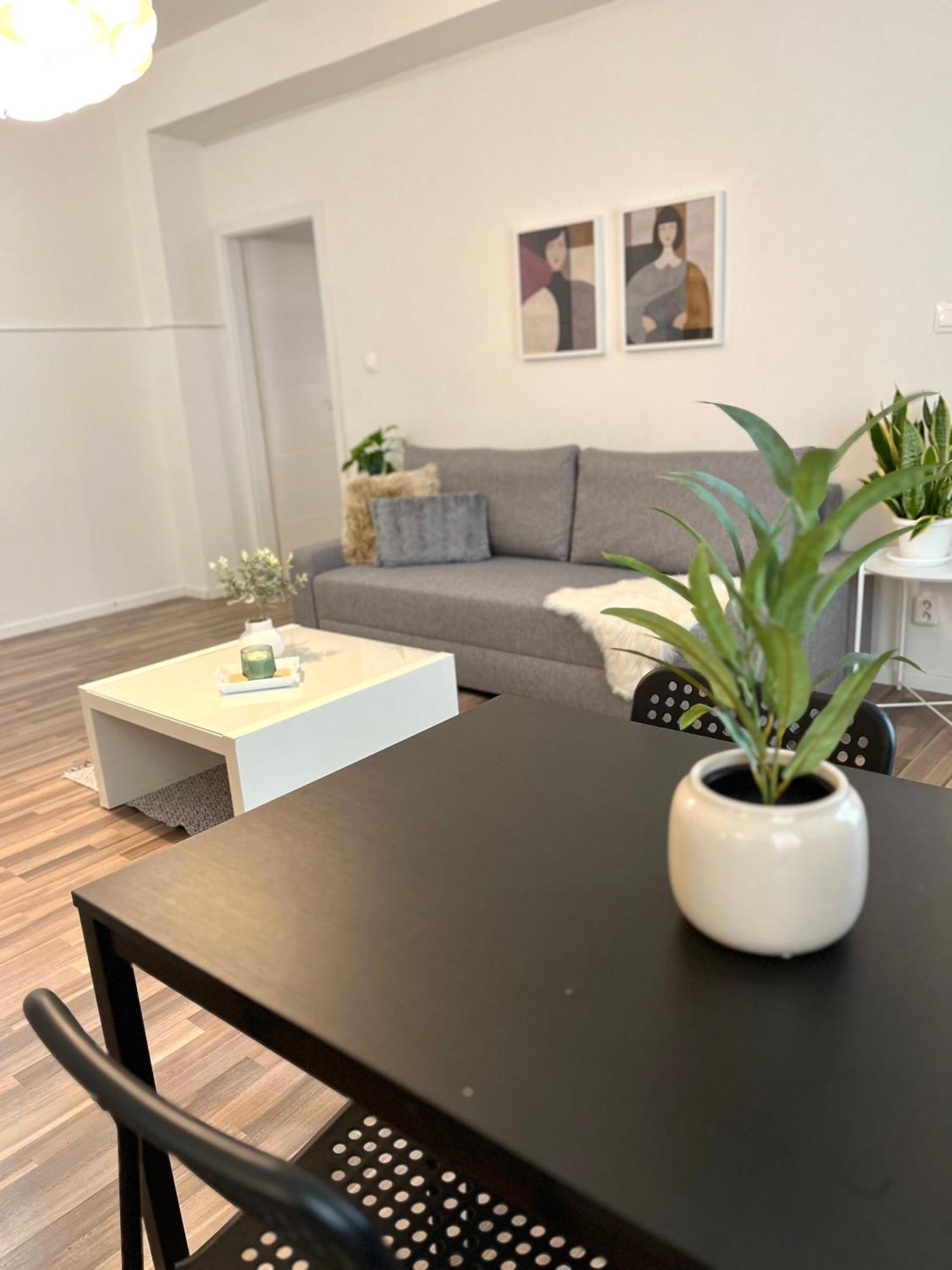 Apartment Adele - Old Town Bratislava Exterior photo